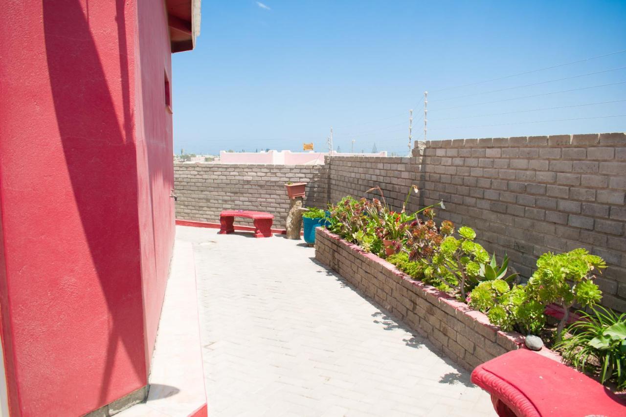 Tina'S Bed And Breakfast Swakopmund Bagian luar foto